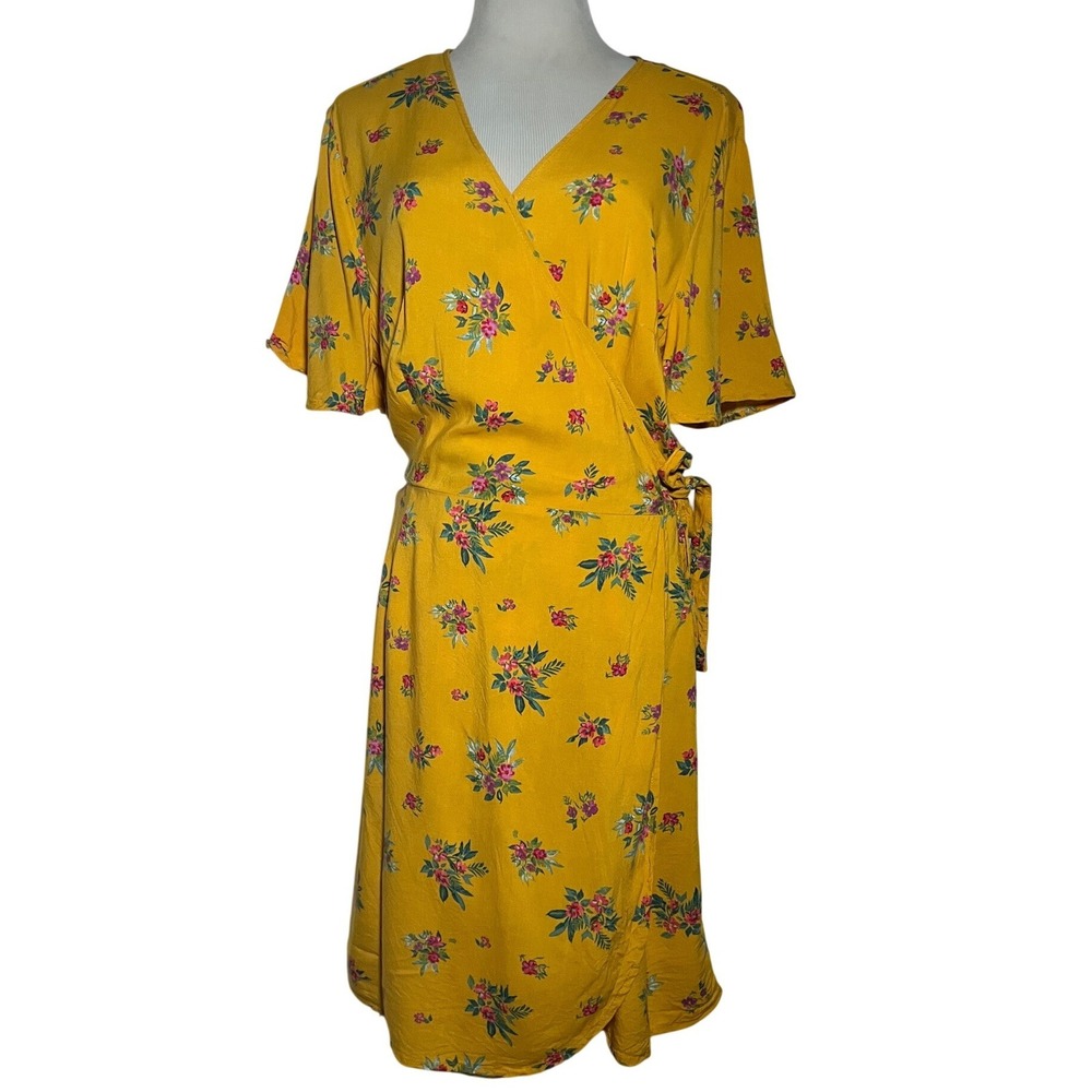 Peyton & Parker Wrap Dress Women L Yellow Floral Flutter Sleeve V-Neck Rayon